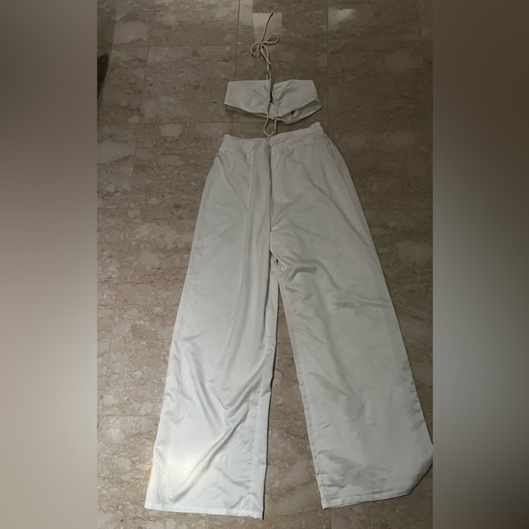 SUPERDOWN Julia Halter Jumpsuit in White | Size Small - Picture 4 of 4